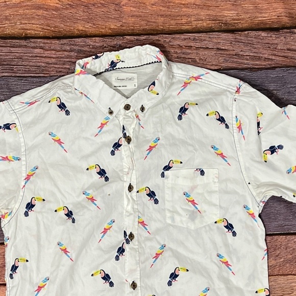 Mens Soverign Code Parrot Bird Animal Print Short Sleeve Button Down Shirt - Picture 2 of 5